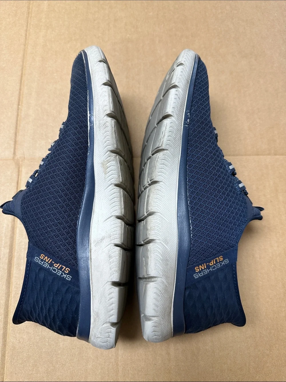 ##850, Men's 8.5, Skechers Slip-On Athletic Sneakers